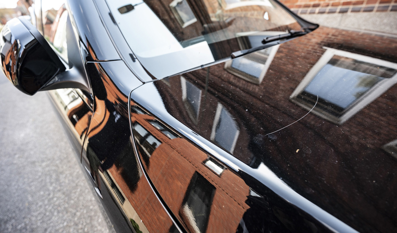 Det räcker inte med att stänga de privata söktjänsterna, även bilregistret måste i likhet med i andra länder göras mer svårtillgängligt, enligt Kungliga Automobil Klubben (KAK). Arkivbild. Foto: Johan Nilsson/TT