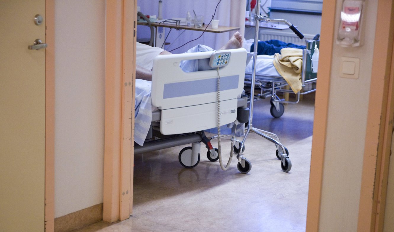 Ivo kritiserar en läkare efter att en äldre kvinna avled på Örnsköldsviks sjukhus. Arkivbild. Foto: Bertil Ericson/TT