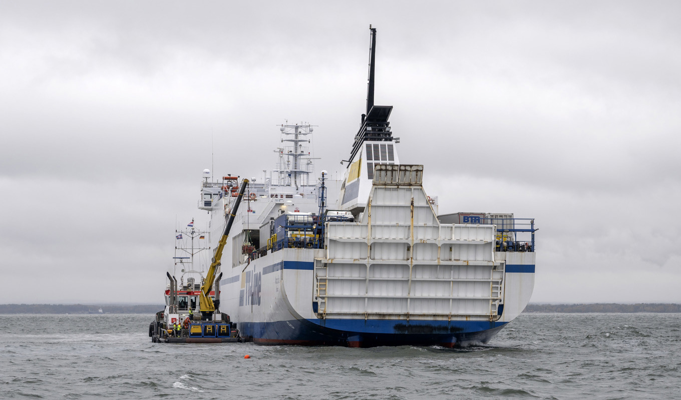 Färjan Marco Polo står sedan i söndags på grund utanför Hörvik i Blekinge och har orsakat ett stort oljeutsläpp. Arkivbild. Foto: Johan Nilsson/TT