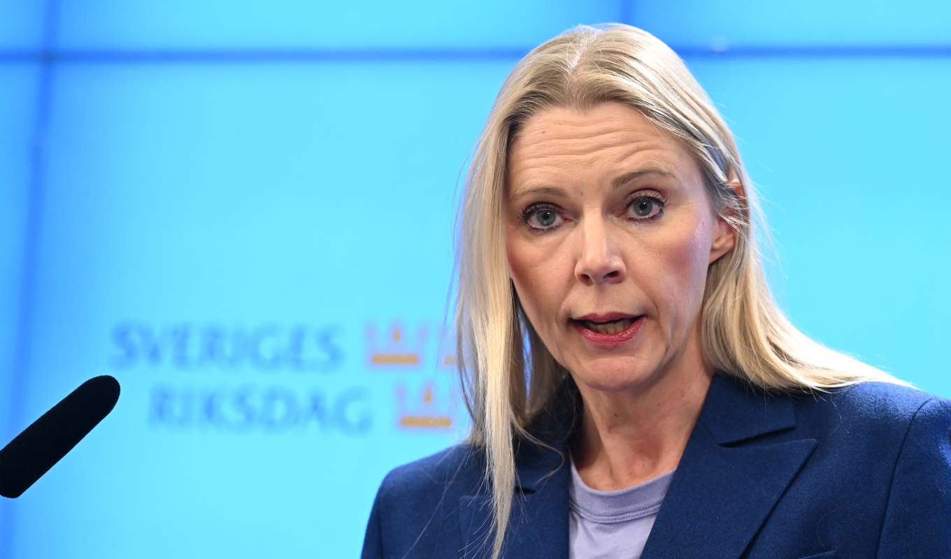 Socialdemokraternas utbildningspolitiska talesperson Åsa Westlund säger på en pressträff att skolan behöver sluta blunda för pojkars allt sämre skolresultat. Foto: Jonas Ekströmer/TT