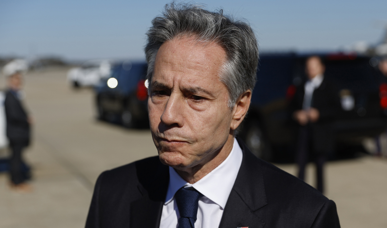 USA:s utrikesminister Antony Blinken kommer idag till Israel och väntas försöka få till en eller flera "humanitära pauser" i kriget mellan Israel och terrorstämplade Hamas för att få ut fler utländska medborgare och gisslan från Gaza och mer humanitär hjälp in i Gaza. Foto: Jonathan Ernst/AP/TT