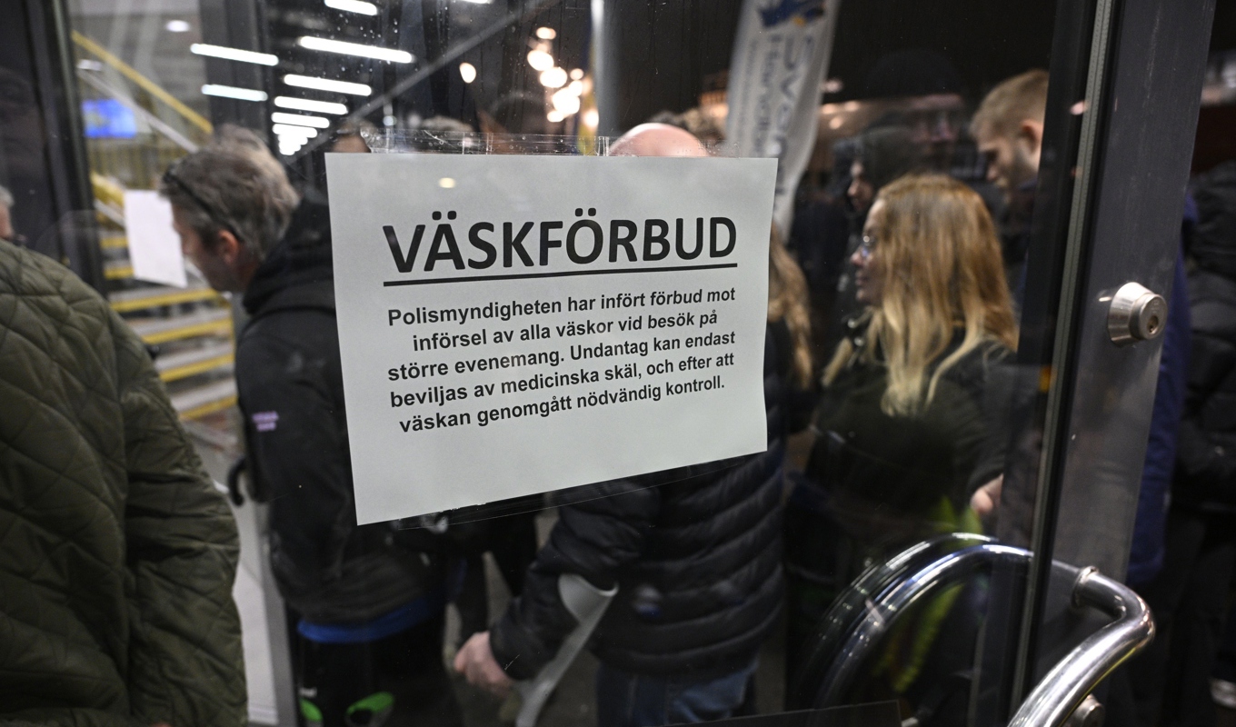 Skötväskor undantas från väskförbudet. Arkivbild. Foto: Anders Wiklund/TT