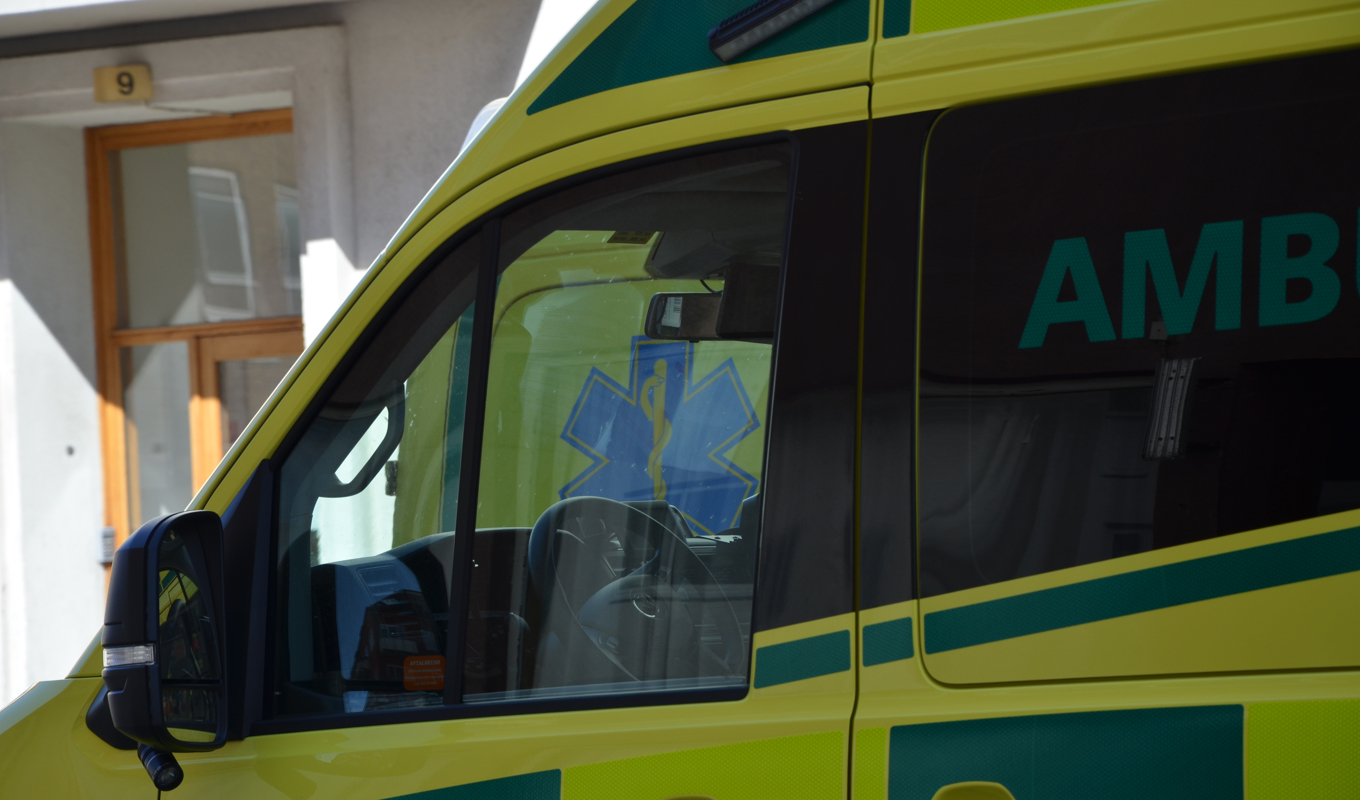 På flera orter har man behövt ställa ambulanser och läget kan bli värre till följd av uppsägningar på grund av det nya kollektivavtalet, befarar Ambulansförbundet. Foto: Adrian Copos