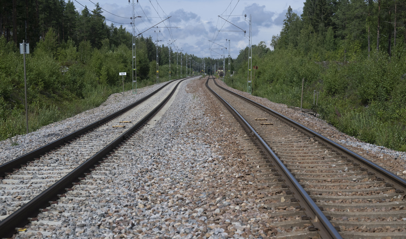 Ett medlemskap i Nato skulle kräva att omfattande satsningar görs på den svenska järnvägen, enligt Försvarsmakten. Arkivbild. Foto: Fredrik Sandberg/TT