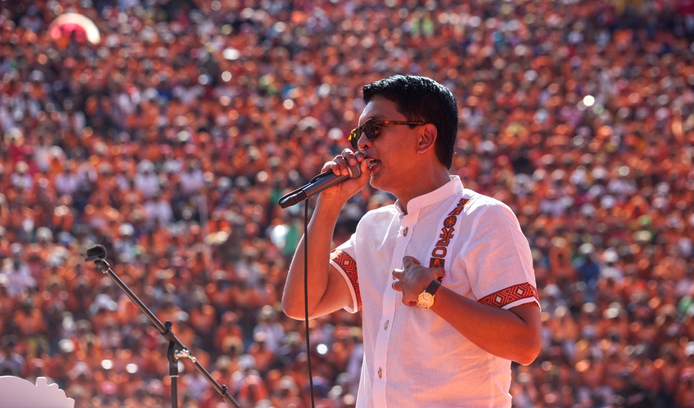 Andry Rajoelina fortsätter som president i Madagaskar. Foto: Alexander Joe/AP/TT