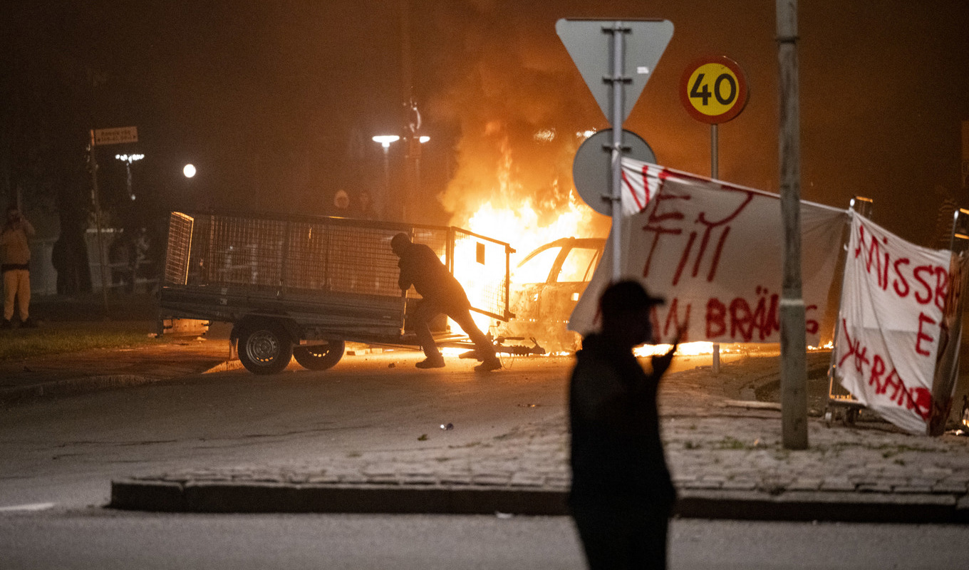 Sju ungdomar åtalas för upploppen i Rosengård den 3 september i år. Arkivbild. Foto: Johan Nilsson/TT