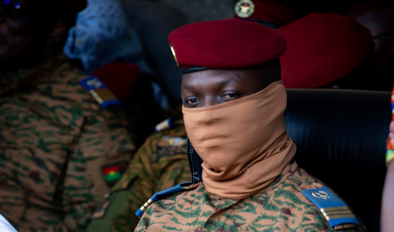 Ledaren för militärjuntan i Burkina Faso, Ibrahim Traore. Arkivbild. Foto: Kilaye Bationo/AP/TT