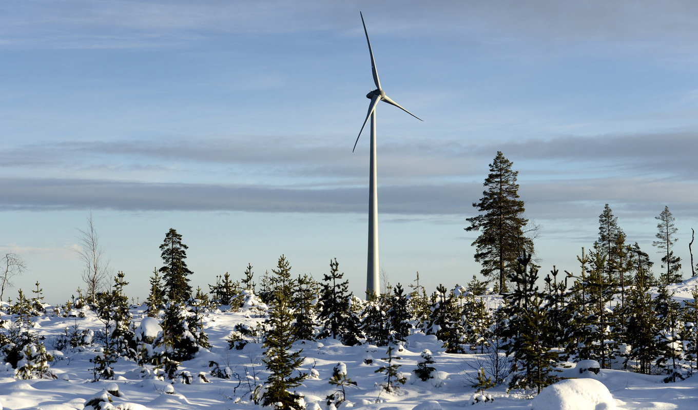 Ett av vindkraftverken i Markbygdens vindkraftpark på fjället i Markbygden utanför Piteå. Arkivbild. Foto: Pontus Lundahl/TT