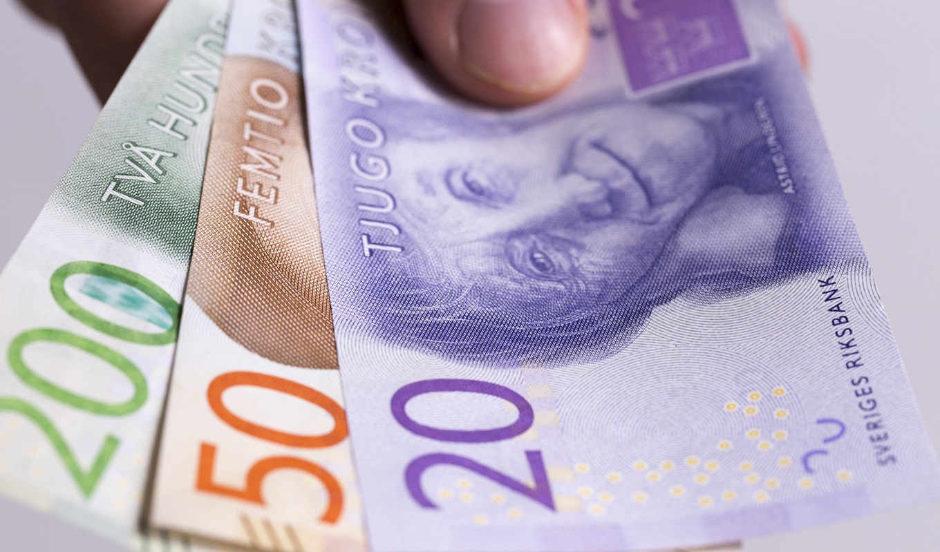 Det tredje kvartalet har organisationer som samlar in pengar till olika ändamål börjat märka av den rådande konjunkturen. Det återkommande givandet påverkas mest. Foto: Shutterstock