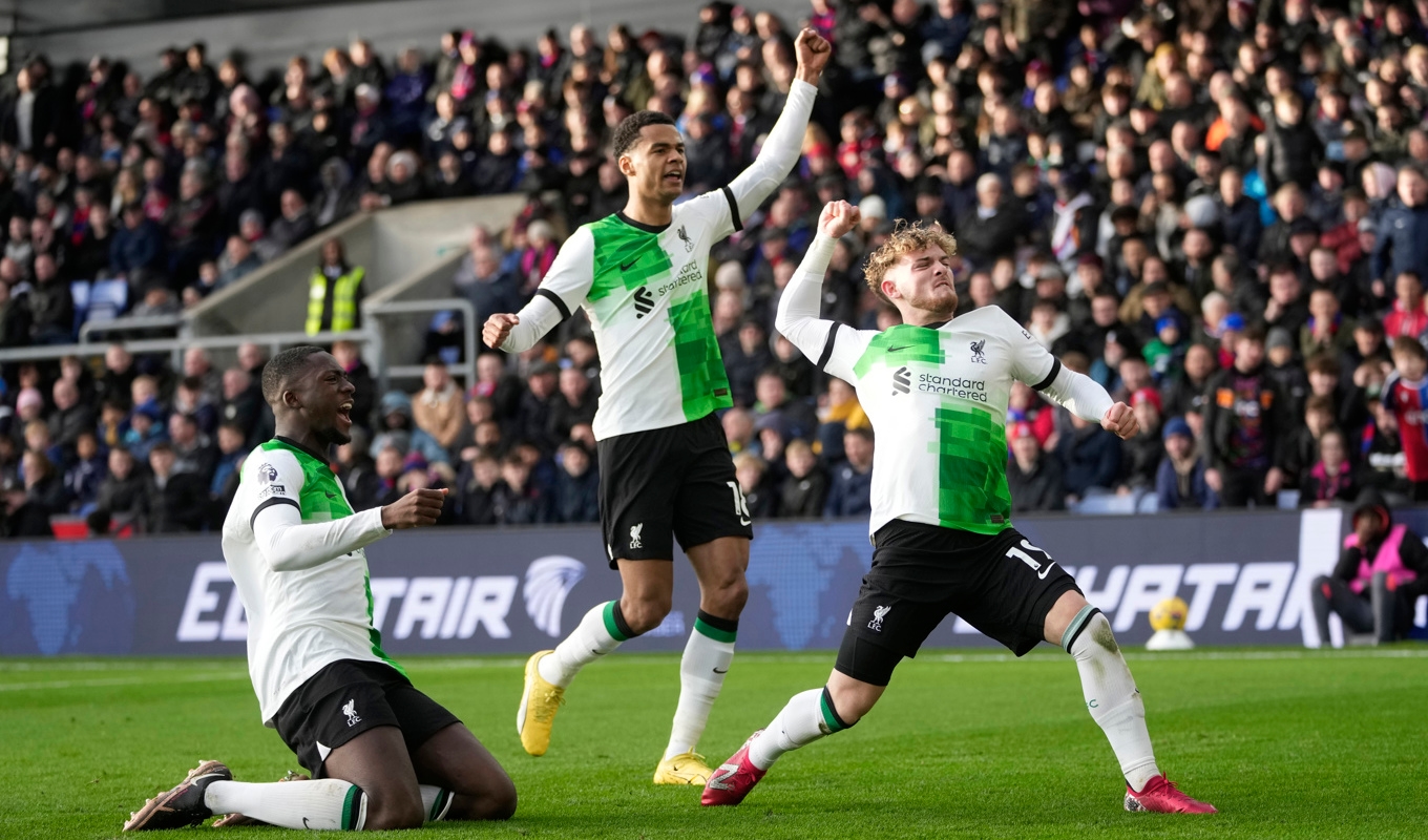 Liverpools Harvey Elliott (till höger). Foto: Kin Cheung/AP/TT