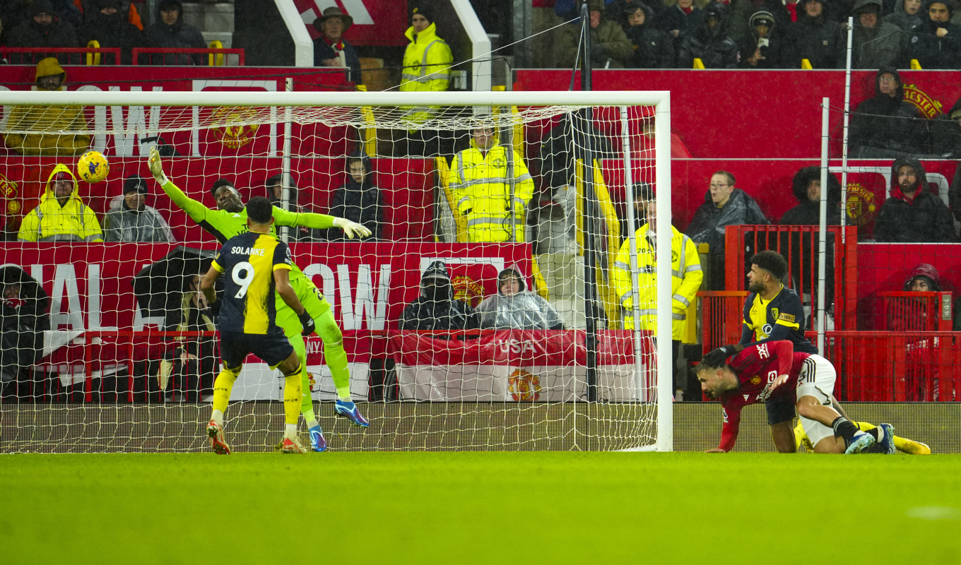 Manchester United föll oväntat hemma mot Bournemouth. Foto: Jon Super/AP/TT