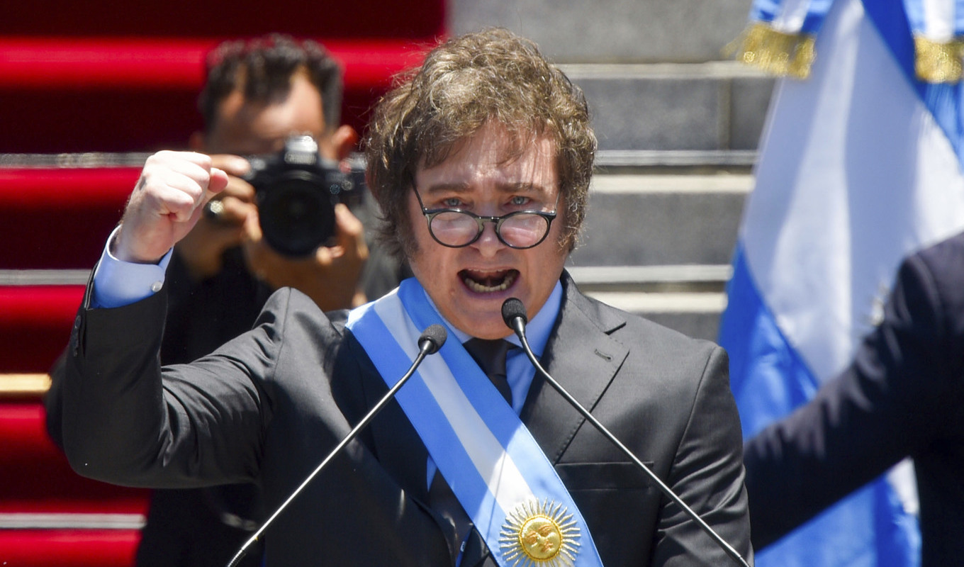 Javier Milei svärs in som Argentinas president. Foto: Gustavo Garello/AP/TT