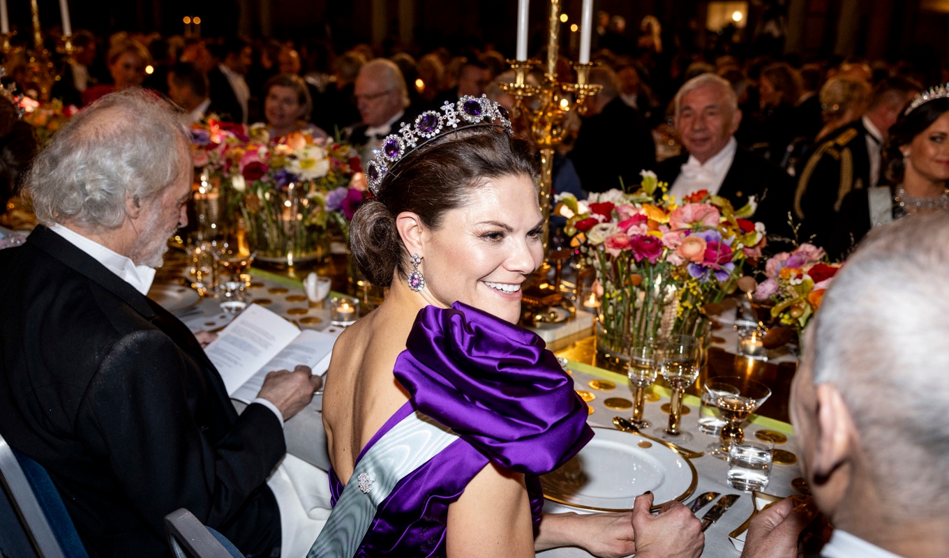 Kronprinsessan Victoria under Nobelbanketten i Stadshuset i Stockholm på söndagen. Foto: Christine Olsson/TT