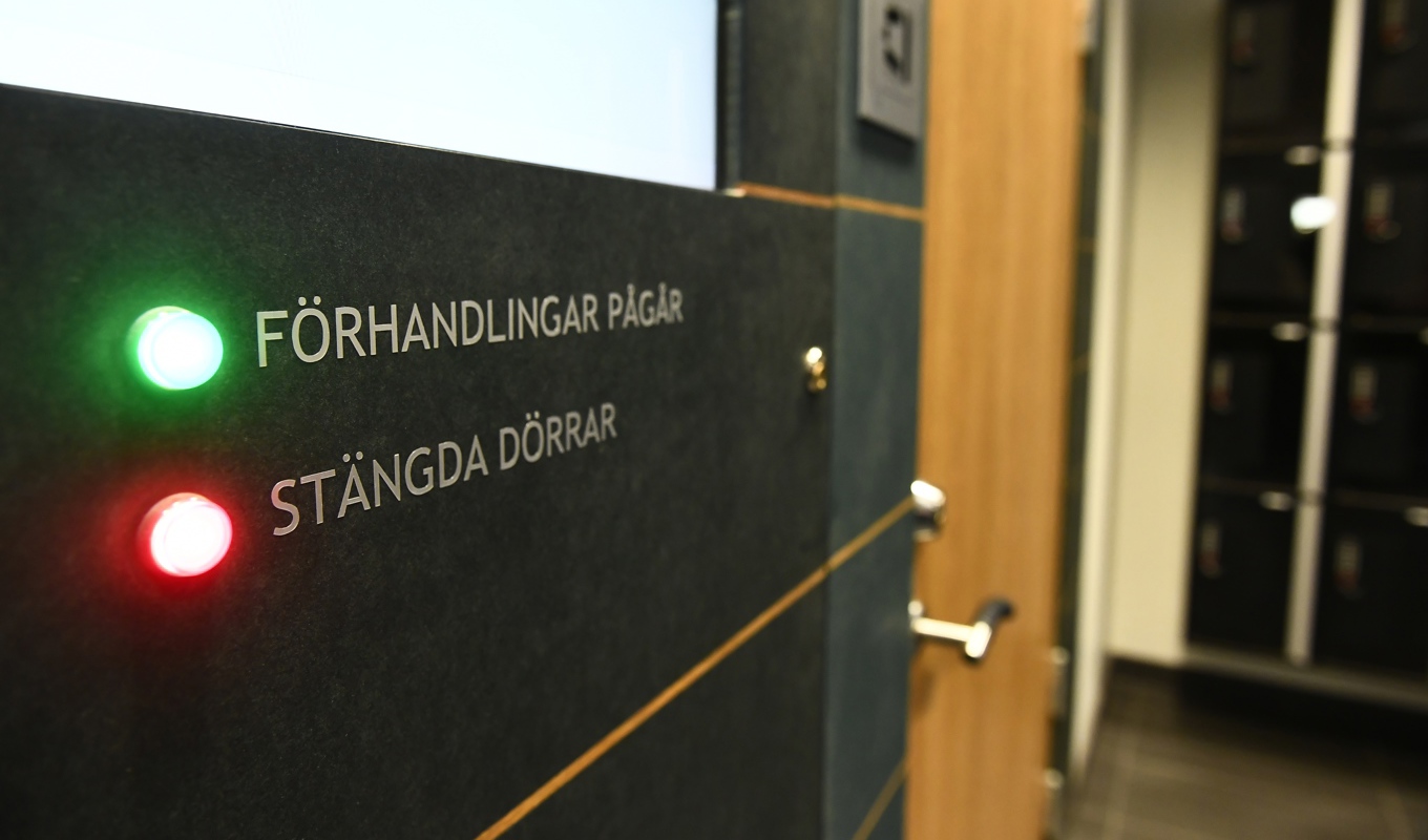 En nämndeman har dömts för att ha delat hemliga uppgifter om försvarsanläggningar. Arkivbild. Foto: Suvad Mrkonjic/TT