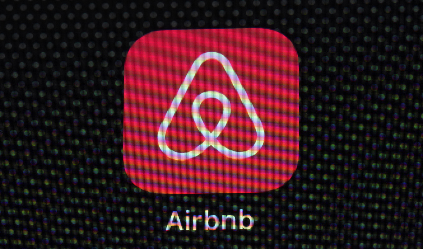 Airbnb går med på att betala motsvarande nästan 6,5 miljarder kronor i utebliven skatt till italienska skattemyndigheten. Arkivbild. Foto: Patrick Semansky/AP/TT