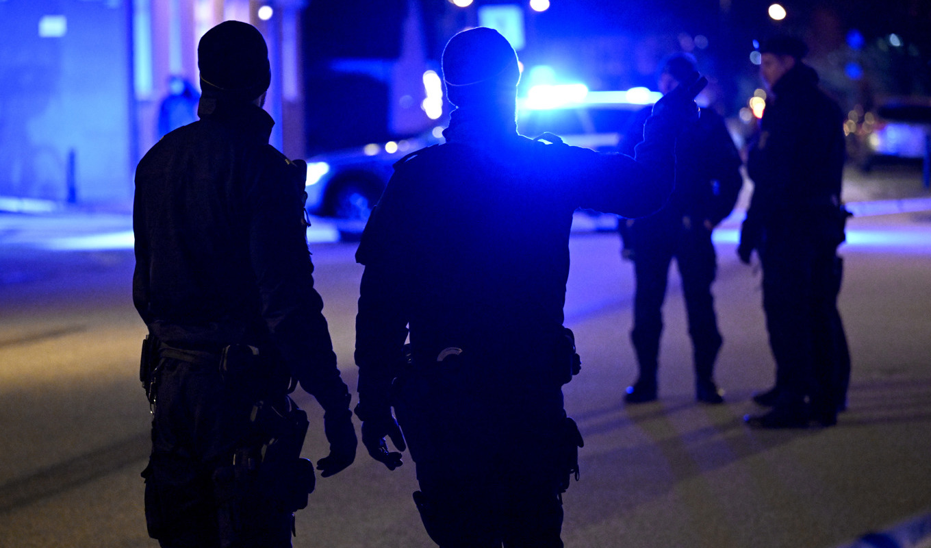 Polisanställda som jobbar mot organiserad brottslighet ska skyddas genom anonymisering. Arkivbild. Foto: Johan Nilsson/TT