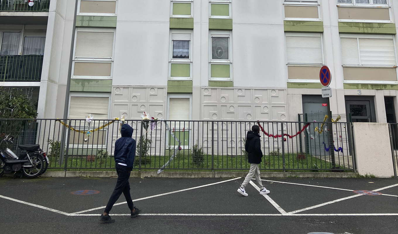 En man har anhållits misstänkt för att ha mördat sina barn och fru under juldagen i den franska staden Meaux. Foto: Nicolas Garriga/AP/TT