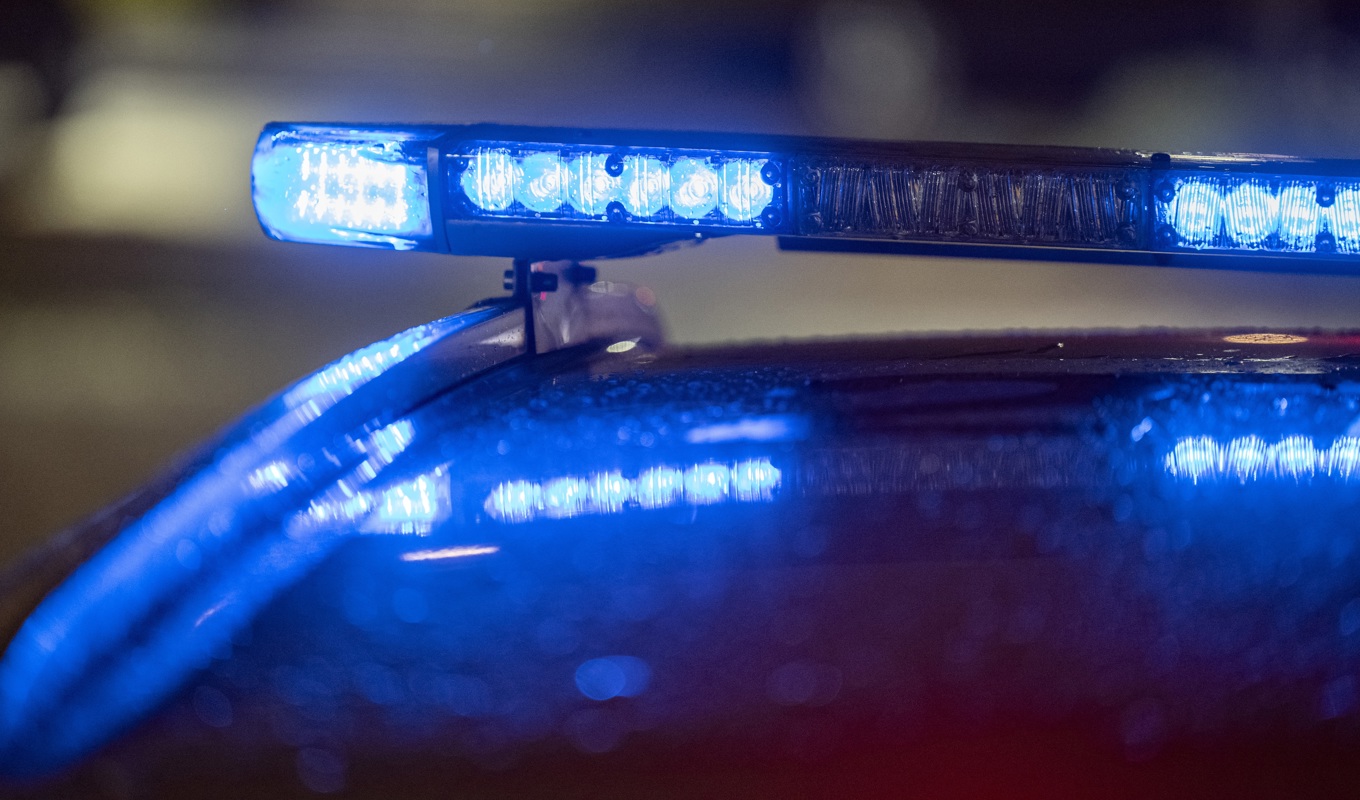 En man i 60-årsåldern hittades livlös av personal på en arbetsplats. Mannens liv gick inte att rädda och nu utreder polisen arbetsmiljöbrott. Foto: Johan Nilsson/TT