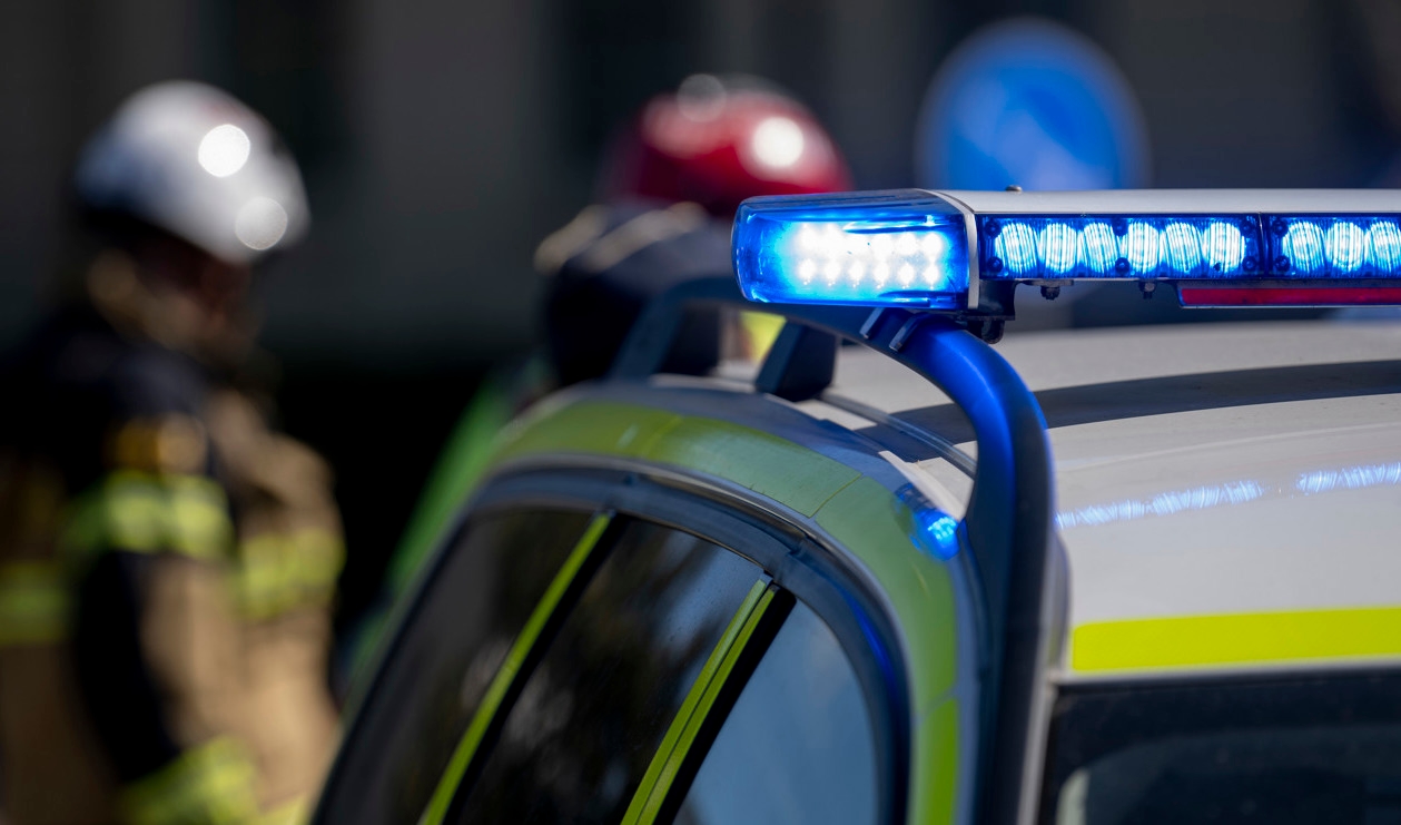 Blåljuspersonal besköts med fyrverkerier vid en utryckning i Kristianstad. Arkivbild. Foto: Johan Nilsson/TT
