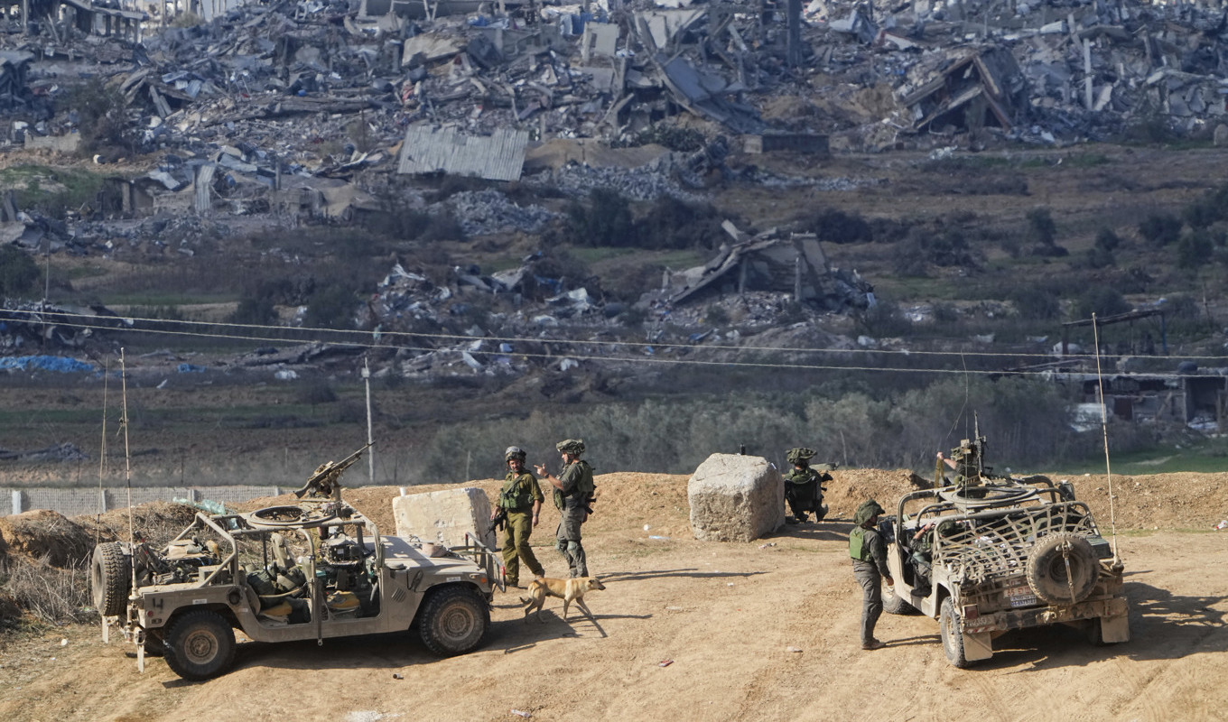 Israeliska soldater vid gränsen till Gazaremsan. Foto: Ariel Schalit/AP/TT