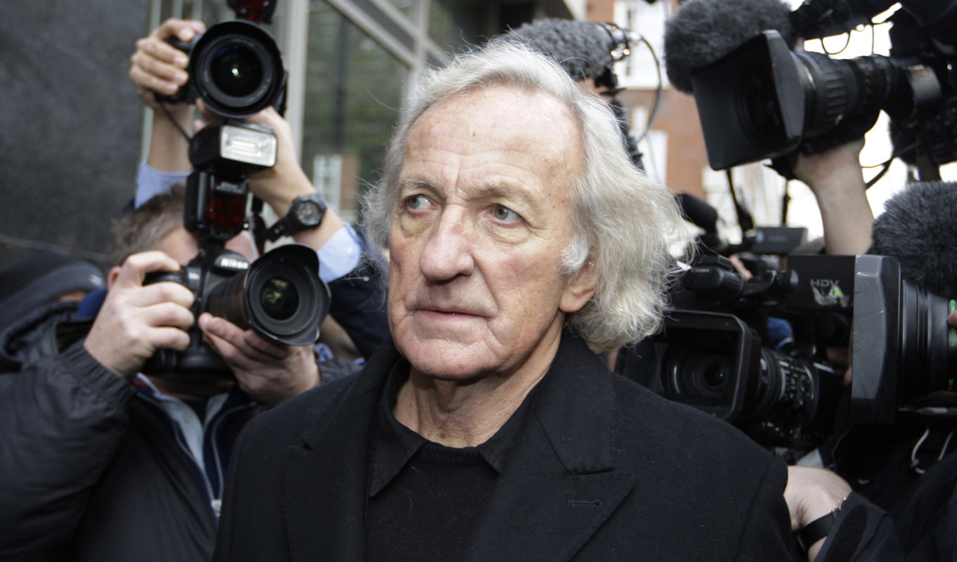 John Pilger blev 84 år gammal. Foto: Sang Tan/AP/TT