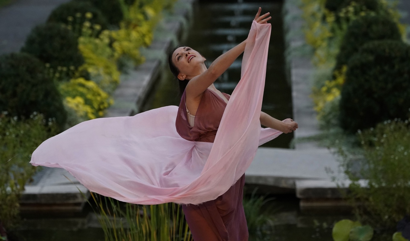 Dansterapi och frigörande dans är två metoder för att komma i kontakt med sitt inre och öka sitt välbefinnande. Foto: Timothy A. Clary/AFP via Getty Images