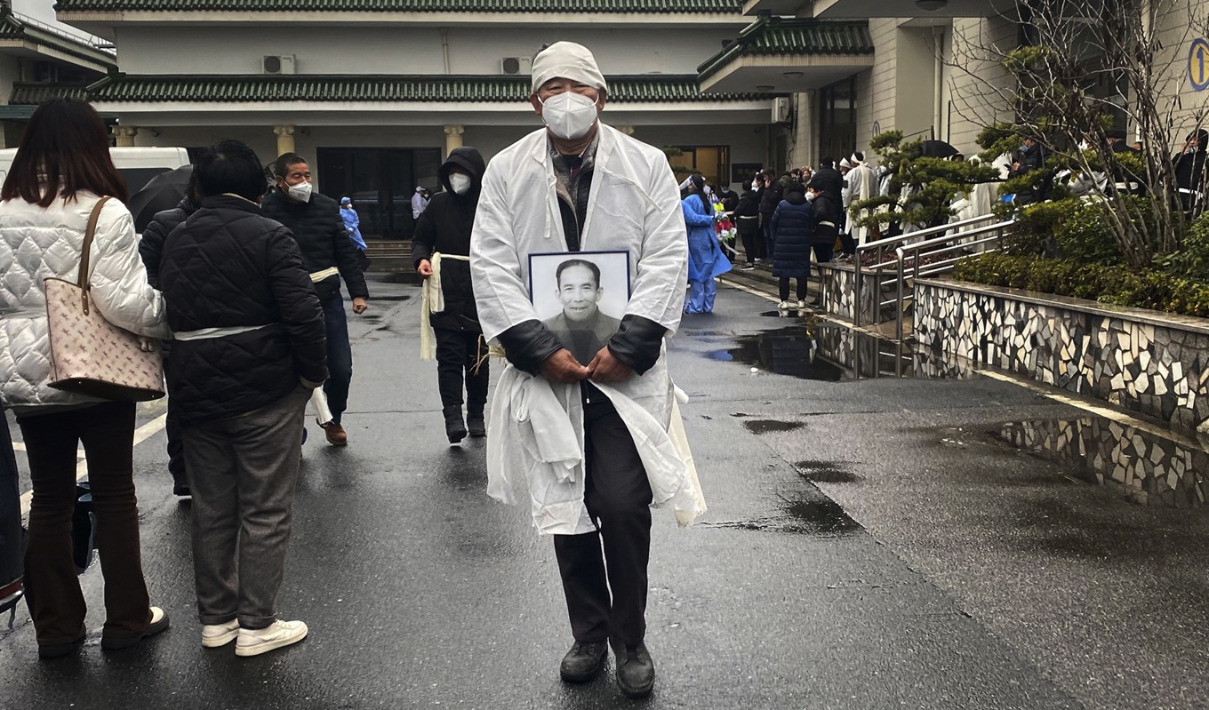 Under hösten och vintern har det kommit oroväckande rapporter om att många unga blivit sjuka och dött i lunginflammation i Kina. Foto: Kevin Frayer/Getty Images