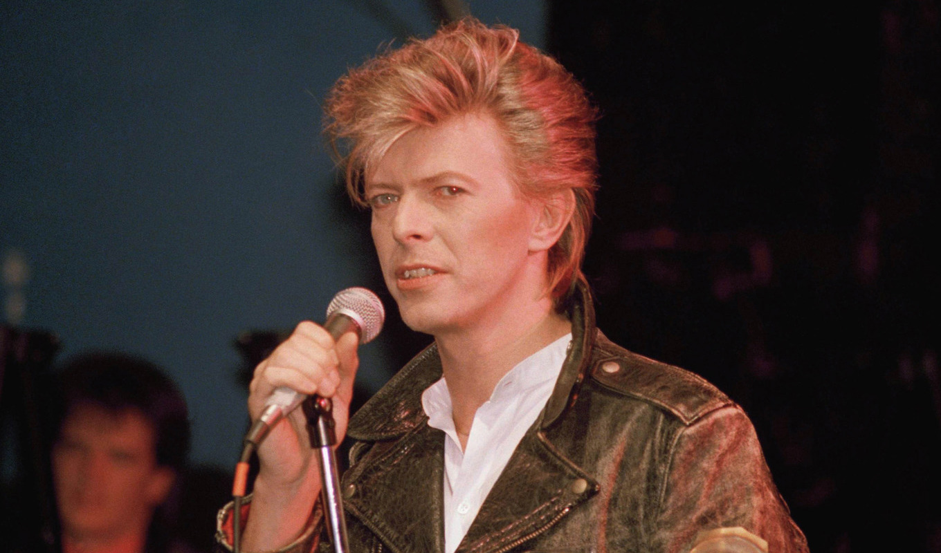 På måndag invigs David Bowie-gatan i Paris. Arkivibild. Foto: Richard Drew/AP/TT