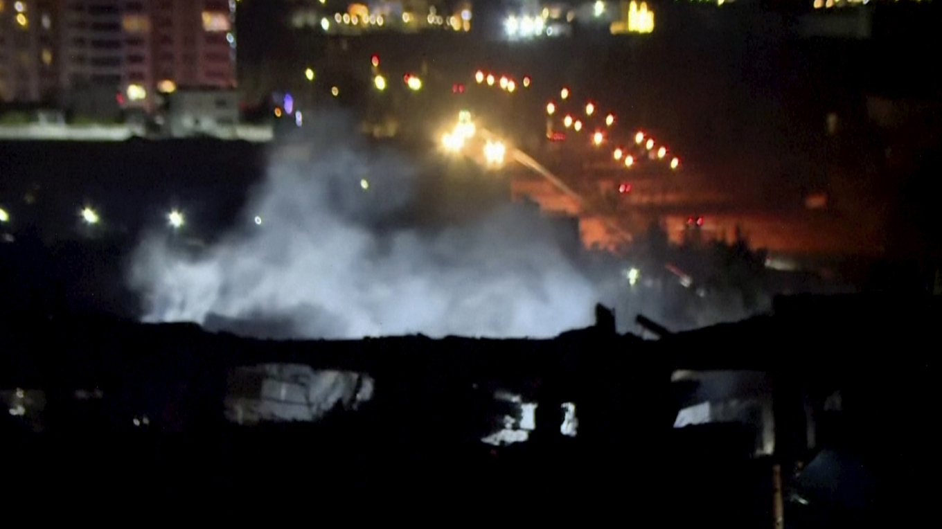 Irans revolutionsgarde utförde under söndagen attacker mot norra Irak och Syrien. Foto: Rudaw TV/AP/TT