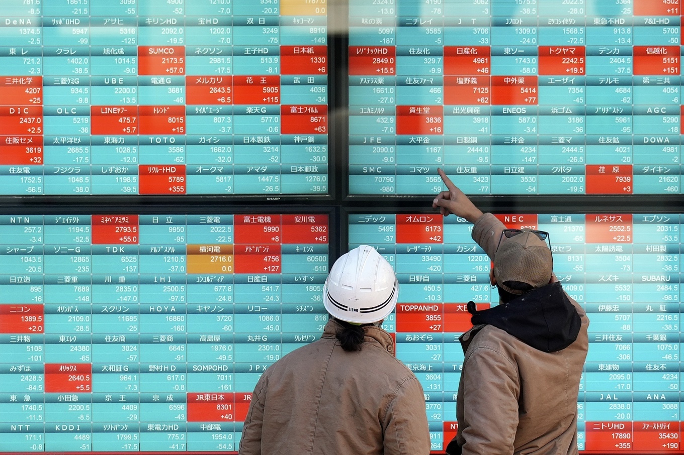 Tokyobörsen inleder veckans sista handelsdag uppåt. Foto: Eugene Hoshiko/AP/TT