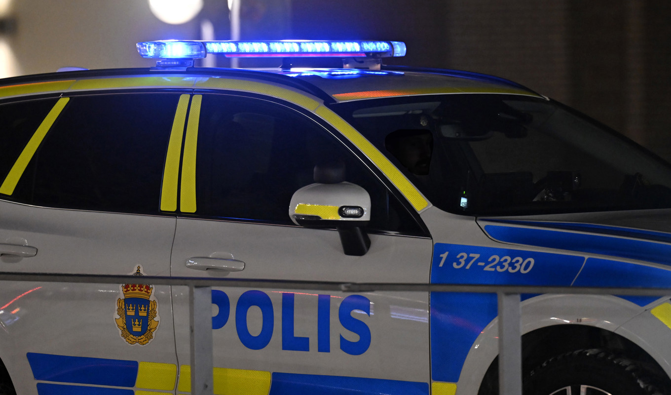 En man har förts till sjukhus efter att ha hittats med stickskador. Arkivbild. Foto: Jonas Ekströmer/TT