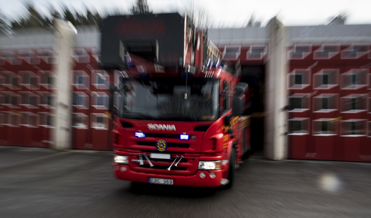 Ett tiotal personer fördes till sjukhus för kontroll efter en brand i ett flerfamiljshus i Jönköping. Arkivbild. Foto: Pontus Lundahl/TT