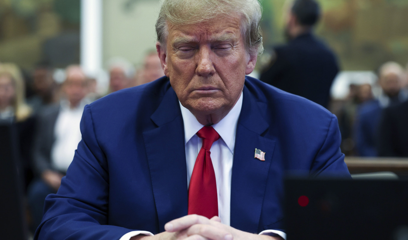 USA:s tidigare president Donald Trump vid slutpläderingarna i bedrägerimålet mot honom i New York den 11 januari. Foto: Shannon Stapleton/AP/TT