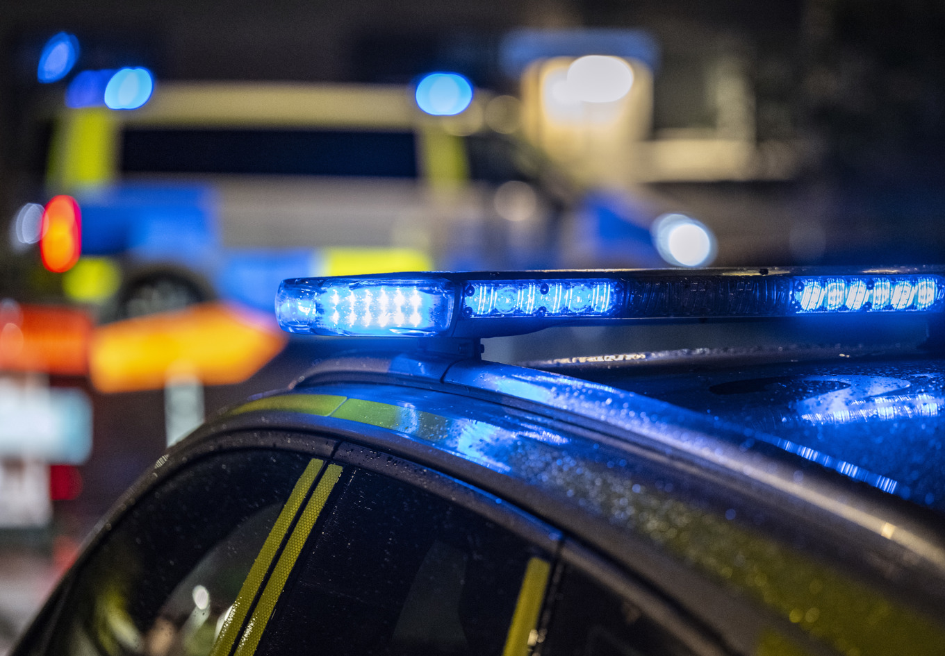 En padelhall har rasat i Östersund. Räddningstjänsten undersöker just nu om någon finns i byggnaden. Arkivbild. Foto: Johan Nilsson/TT