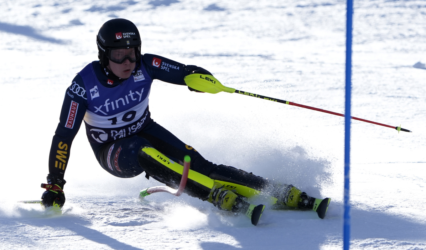 Kristoffer Jakobsen i tävlingen i Palisades Tahoe. Foto: Robert F. Bukaty/AP/TT