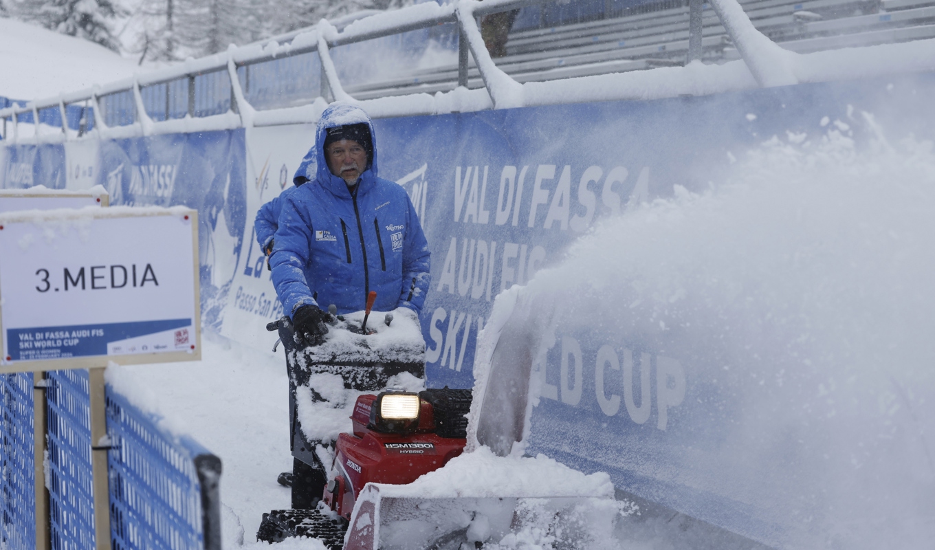 Ännu en super-G-tävling i Val di Fassa ställs in. Foto: Alessandro Trovati/AP/TT