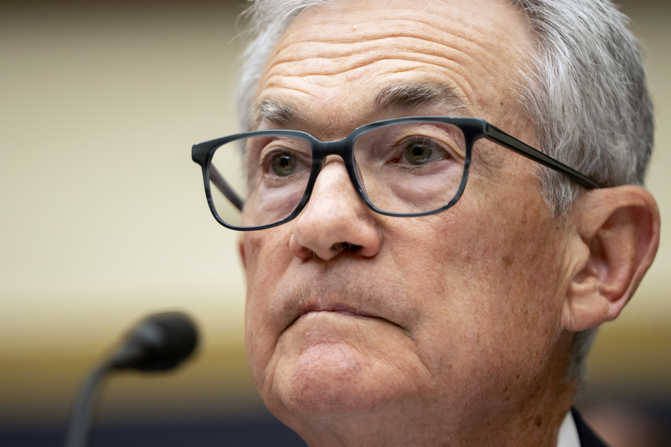 Amerikanske centralbankschefen Jerome Powell spanar in inflationssiffrorna inför kommande räntebeslut. Arkivbild. Foto: Mark Schiefelbein/AP/TT