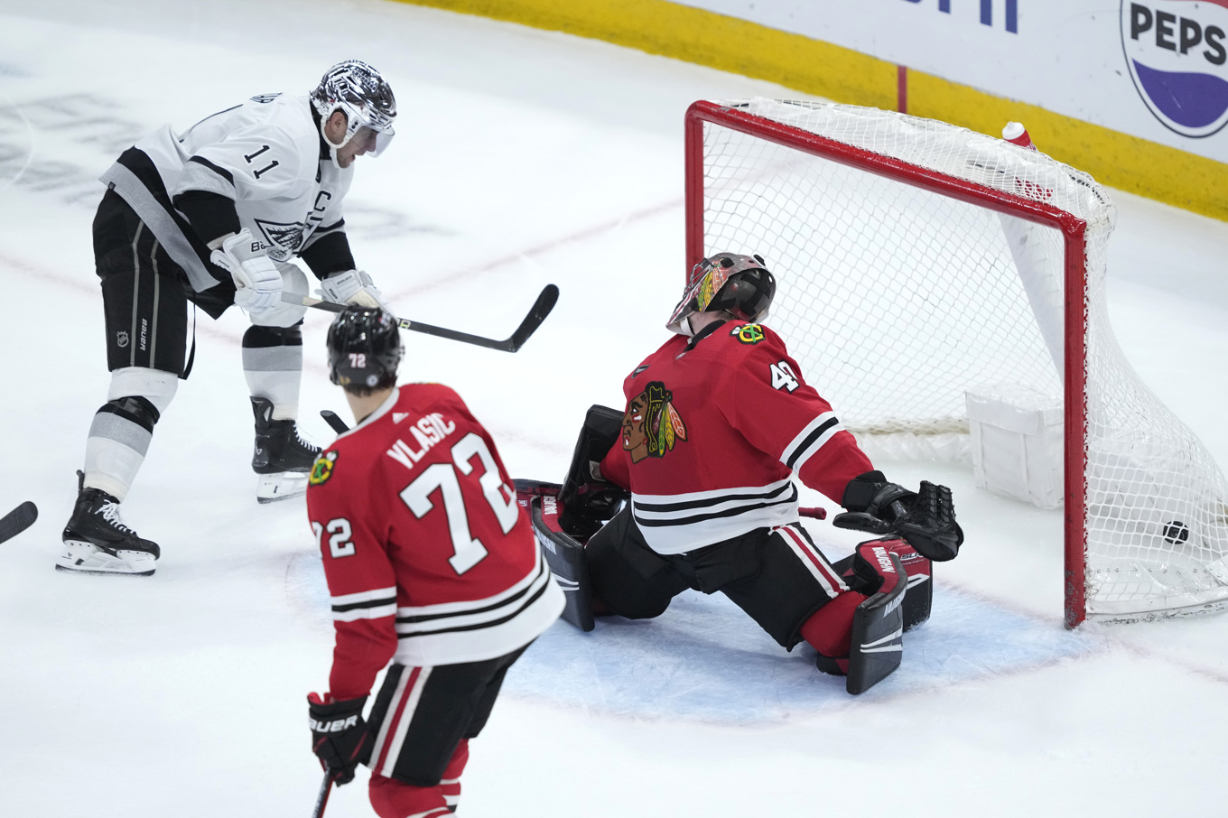 Arvid Söderblom under matchen mot Los Angeles. Foto: Charles Rex Arbogast/AP/TT