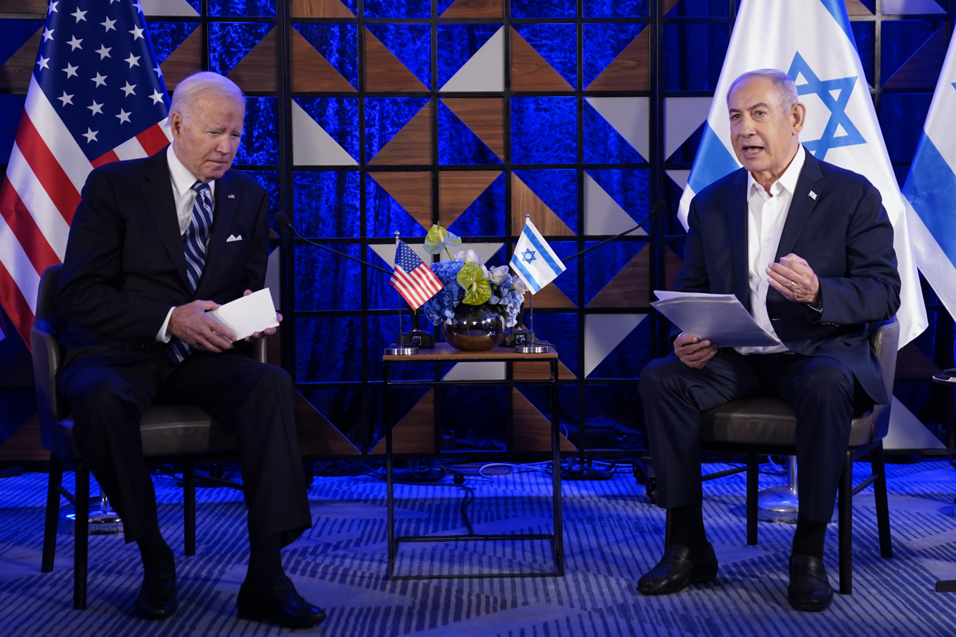 Arkivbild från ett möte mellan president Joe Biden och premiärminister Benjamin Netanyahu i Tel Aviv i oktober i fjol. Foto: Evan Vucci/AP/TT