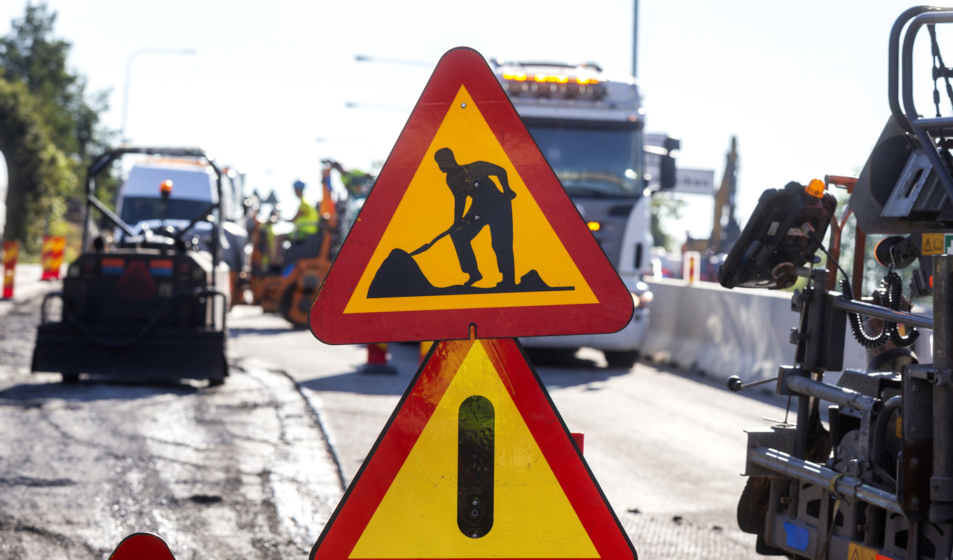 Varning för vägarbete. Arkivbild. Foto: Magnus Andersson/TT