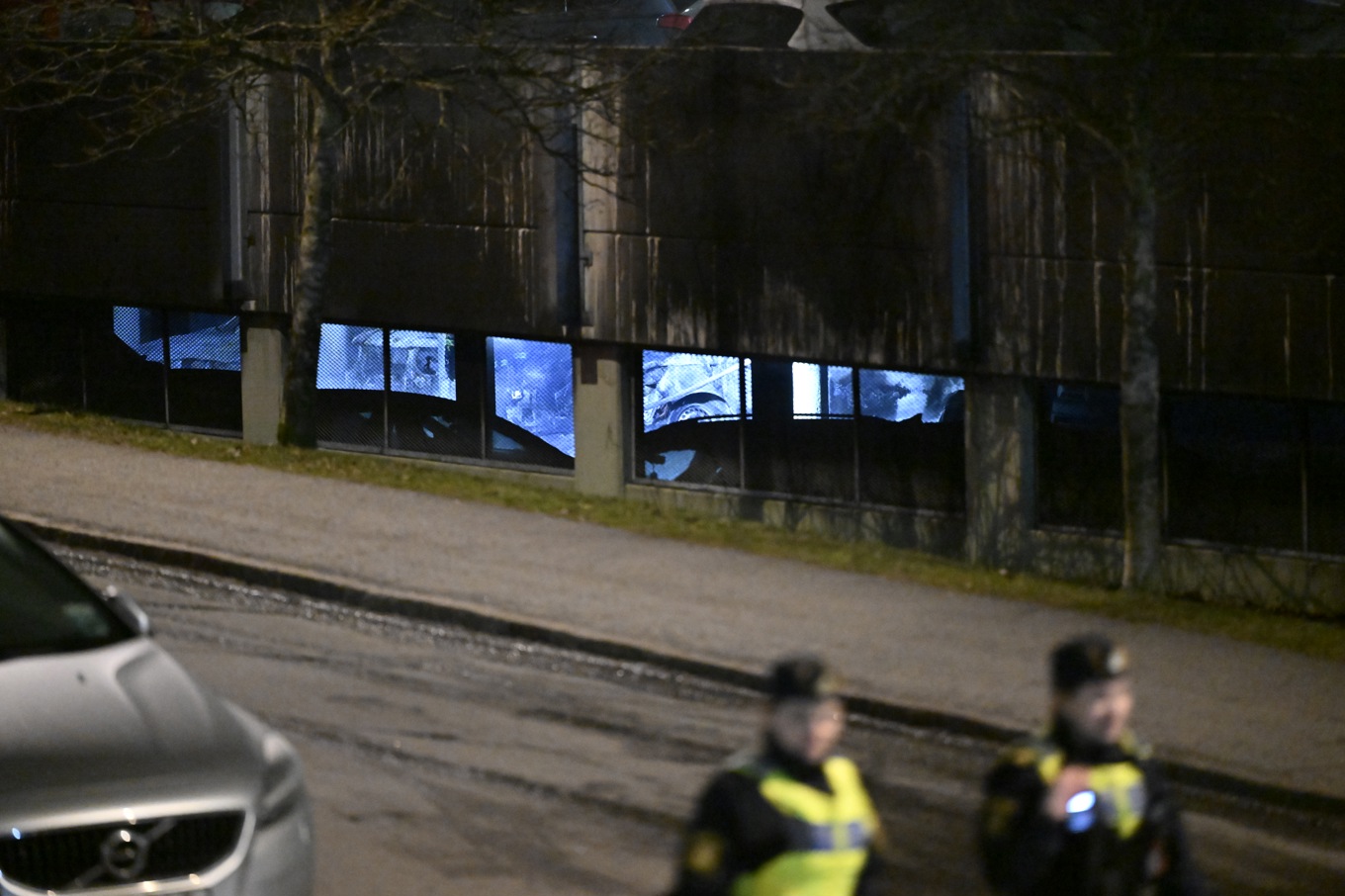 Man vet ännu inte varför branden uppstod men har inlett en förundersökning gällande mordbrand. Foto: Henrik Montgomery/TT