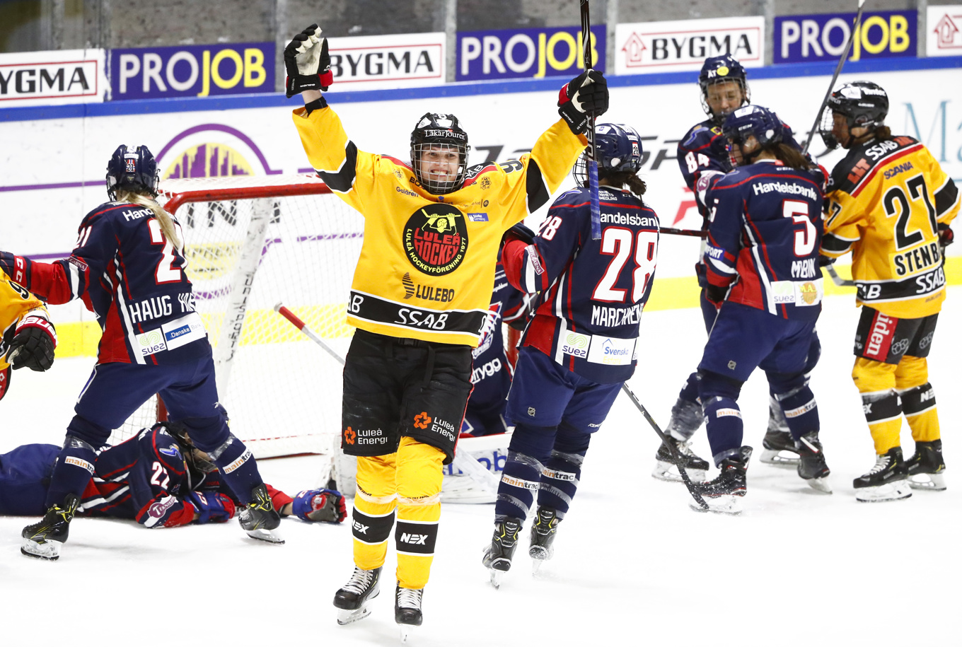 Förra guldhjälten Melinda Olsson tar över som tränare i mästarlaget Luleå. Arkivbild. Foto: Stefan Jerrevång/TT