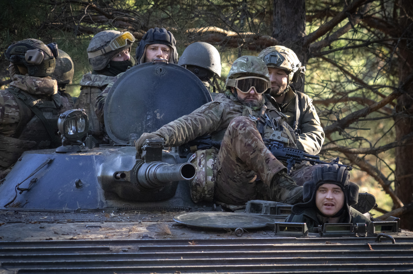 Ukrainska rekryter övar i norra Ukraina. Arkivbild. Foto: Efrem Lukatsky/AP/TT