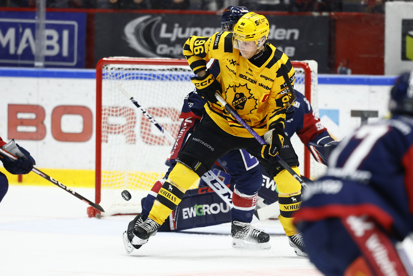Skellefteås vikarierande lagkapten Rickard Hugg gjorde 3–2-målet som inledde Frölundas ras i den andra perioden. Arkivbild. Foto: Stefan Jerrevång/TT