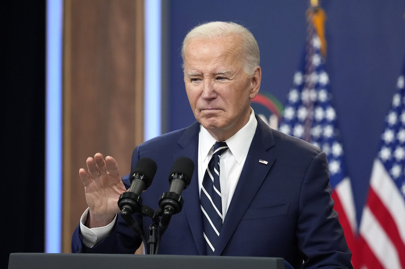 "Gör det inte", sade Biden på frågan om vad han vill säga till Iran med anledning av en potentiell iransk attack mot Israel. Foto: Alex Brandon/AP/TT