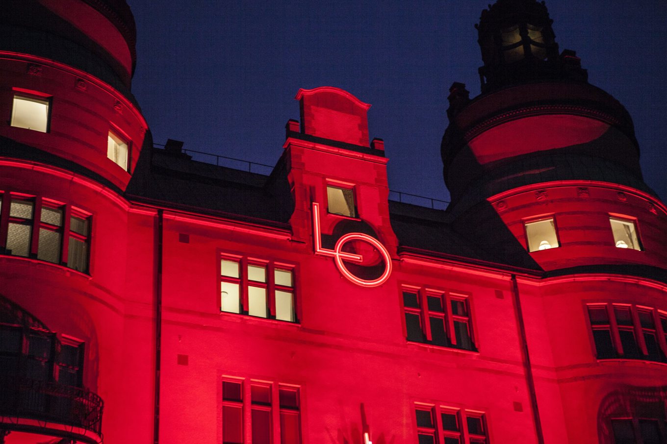 LO-borgen i rött. Arkivbild. Foto: Robin Haldert / TT