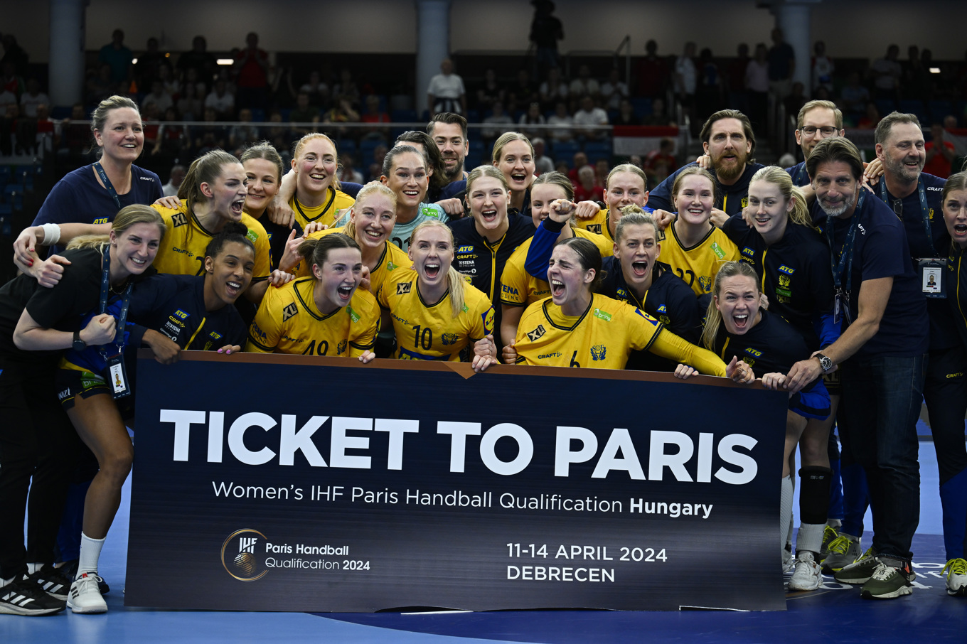 Biljetten till OS är klar för de svenska handbollsdamerna. Foto: Denes Erdos/AP/TT