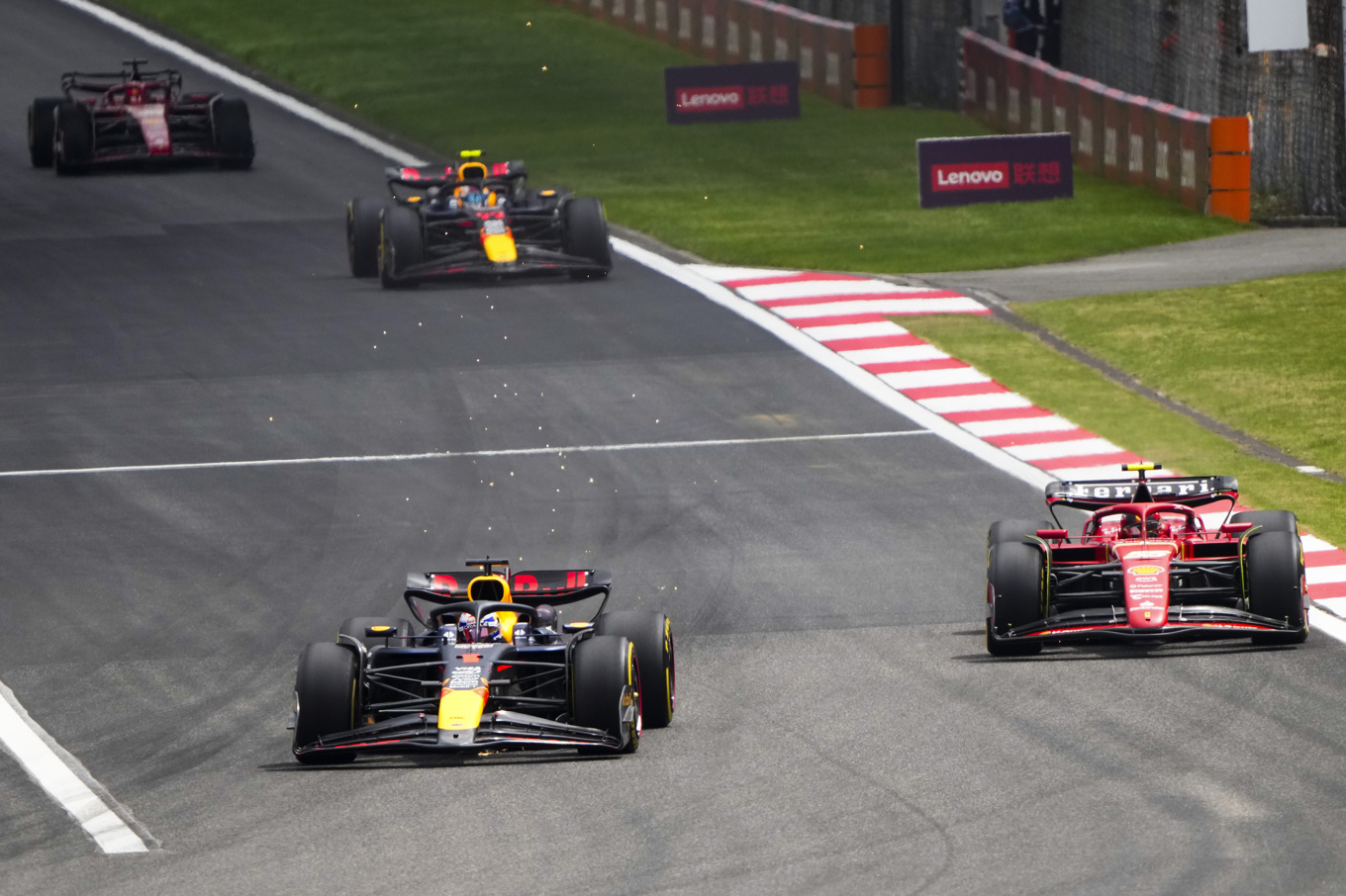 Max Verstappen vinner sprinten i Kinas Grand Prix i Formel 1. Foto: Andy Wong/AP/TT