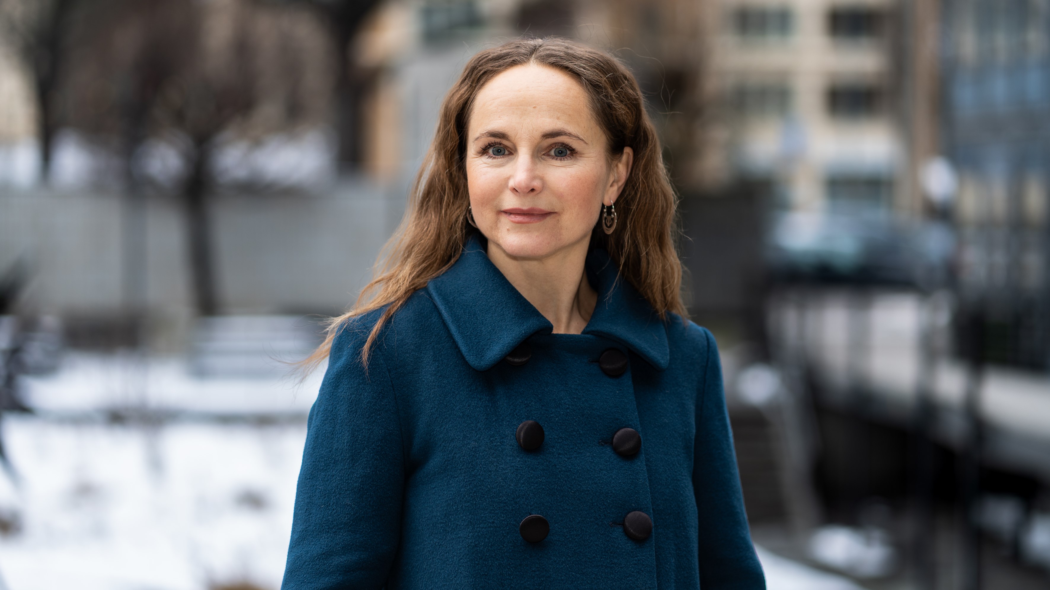Sångerskan och scenkonstnären Frida Grundel är medlem i Romeo och Juliakören, som har sin hemvist på Dramaten i Stockholm. Foto: Sofia Drevemo