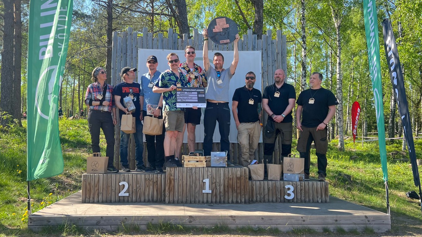 Laget ”King size extra allt” lyckades försvara sin titel som SM-vinnare i utomhusmatlagning och vinna i år igen. Fyra finallag gjorde upp i en jämn SM-final på Billingen i Västra Götaland. Foto: pressbild